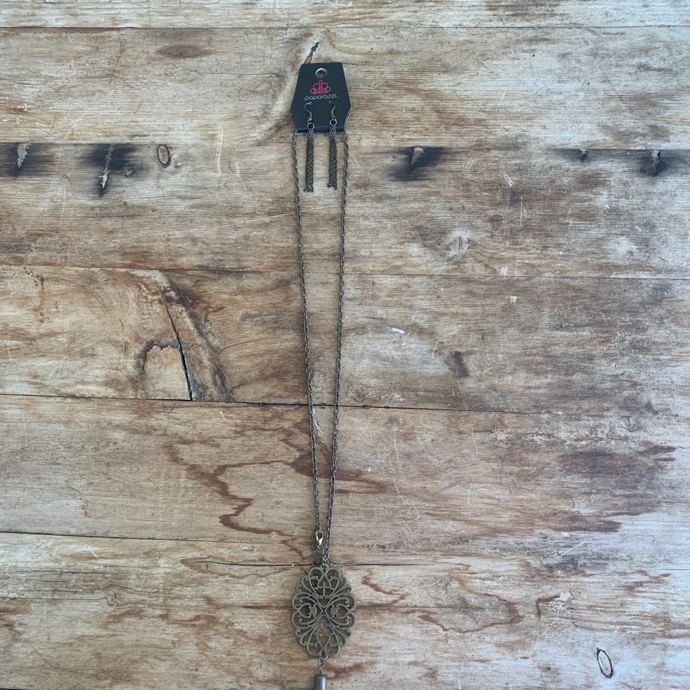 Necklace + Earrings Set